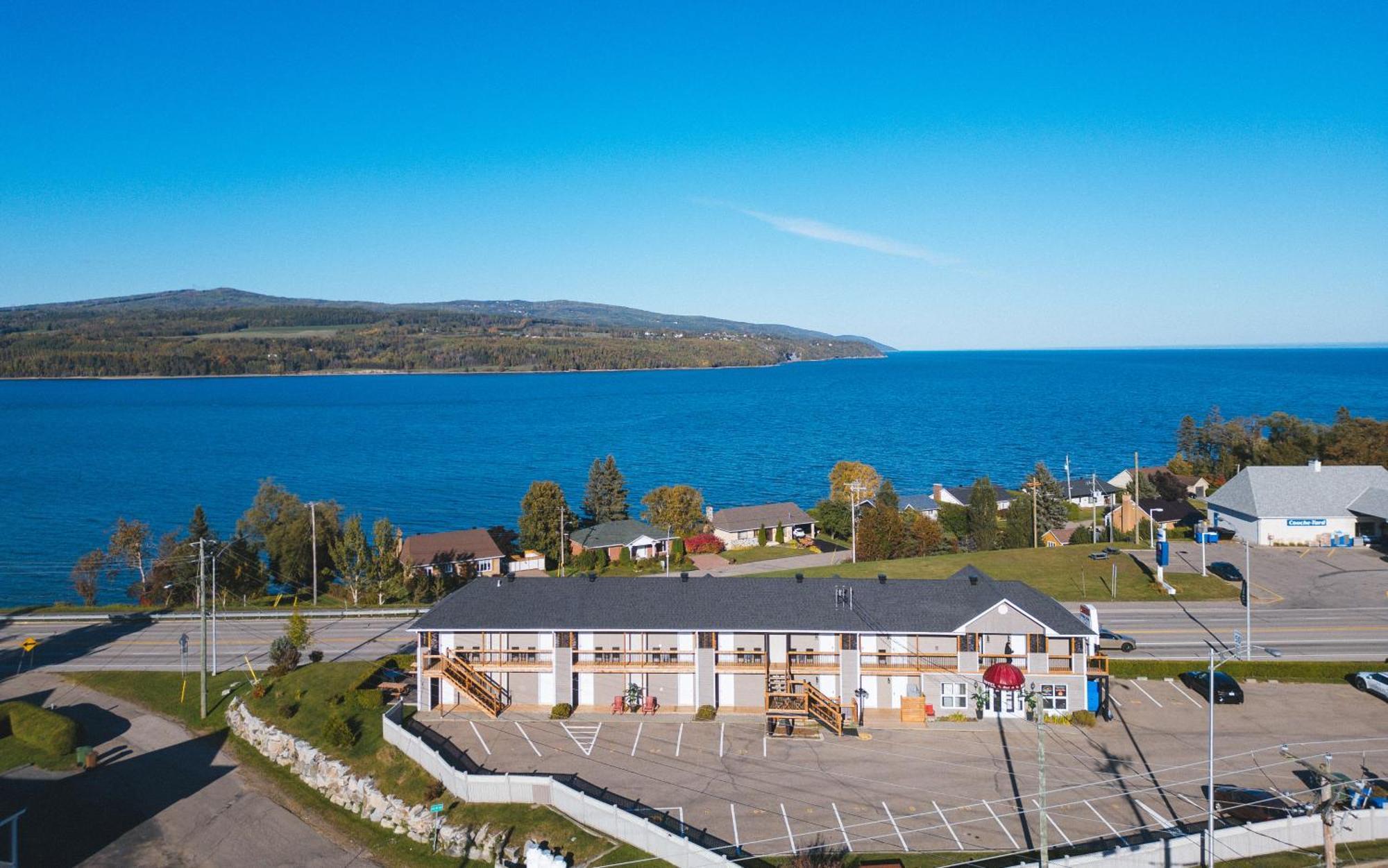 Motel Le Point De Vue ラ・マルベー エクステリア 写真